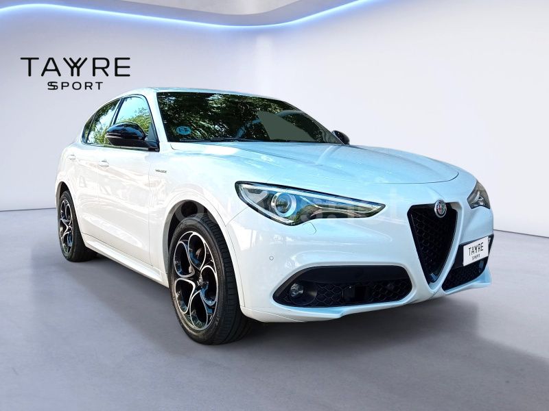 Blanco Usado 2022 Alfa Romeo Stelvio Veloce SUV | 32.500 € (Un poco caro) - Imagen 1/4