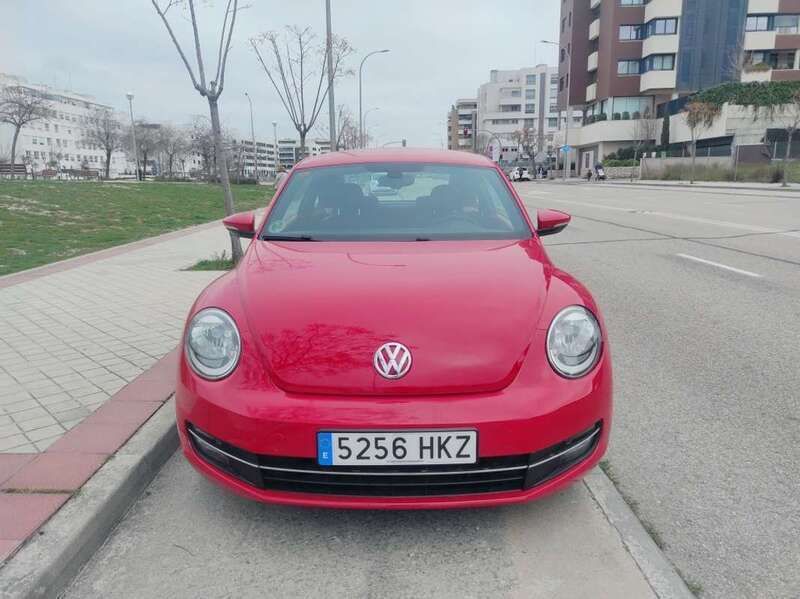 Usado VW Beetle 105 CV (77 kW) 2012 Rojo Utilitario