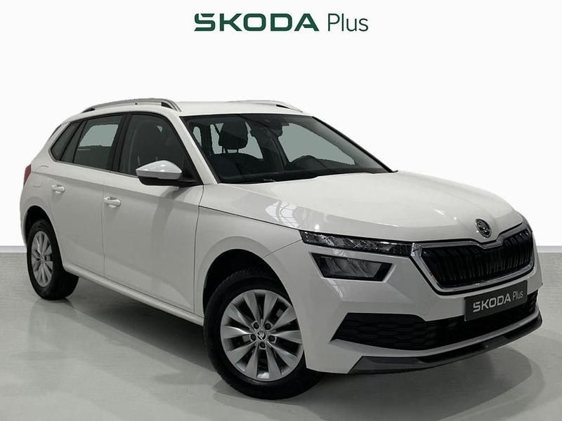 Blanco candy Usado 2021 Skoda Kamiq Ambition SUV | 17.975 € (Precio justo) - Imagen 1/4