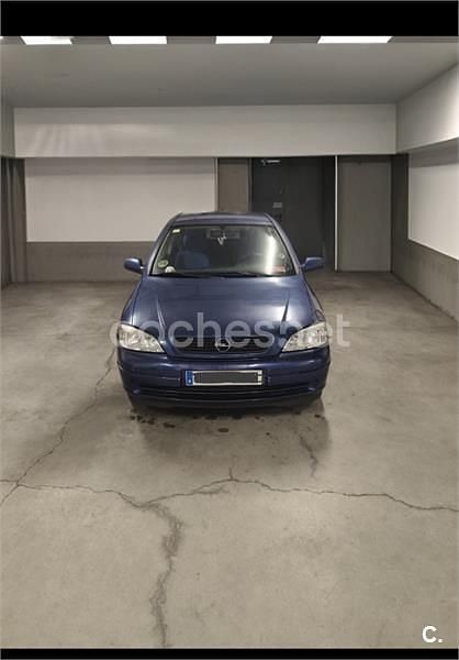 Usado Opel Astra Edition 100 CV (73 kW) 2002 Azul Berlina