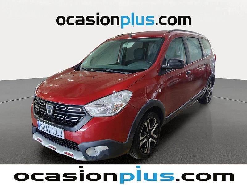 Usado Dacia Lodgy Comfort 116 CV (85 kW) 2020 Rojo Monovolumen