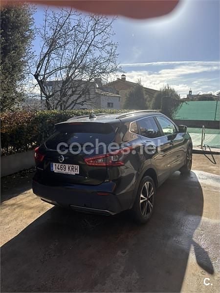 Usado Nissan Qashqai N-Connecta 115 CV (84 kW) 2018 Negro SUV