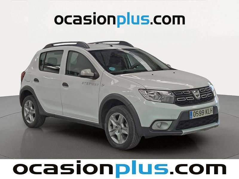 Usado Dacia Sandero Stepway 90 CV (66 kW) 2018 Blanco Utilitario