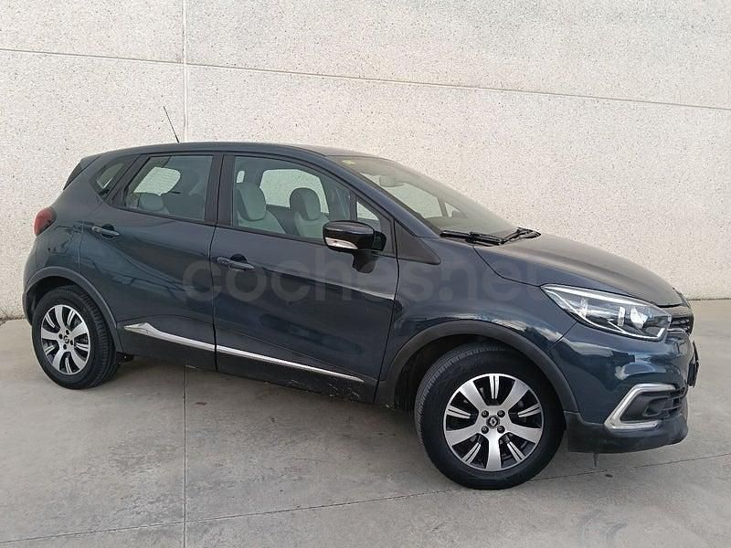 Usado Renault Captur Zen 90 CV (66 kW) 2018 Azul SUV