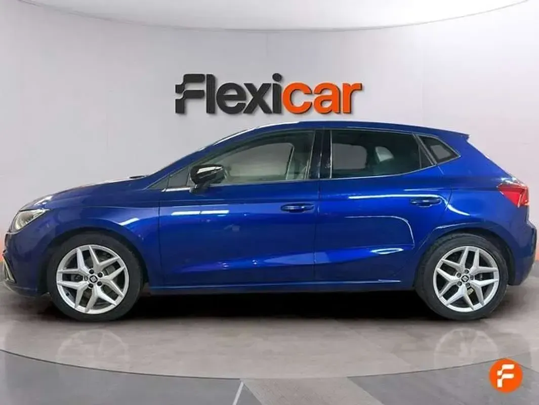 Usado Seat Ibiza FR 150 CV (110 kW) 2019 Azul Utilitario