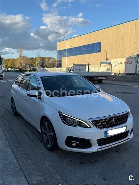 Usado Peugeot 308 SW Business-Line 130 CV (95 kW) 2018 Blanco Familiar