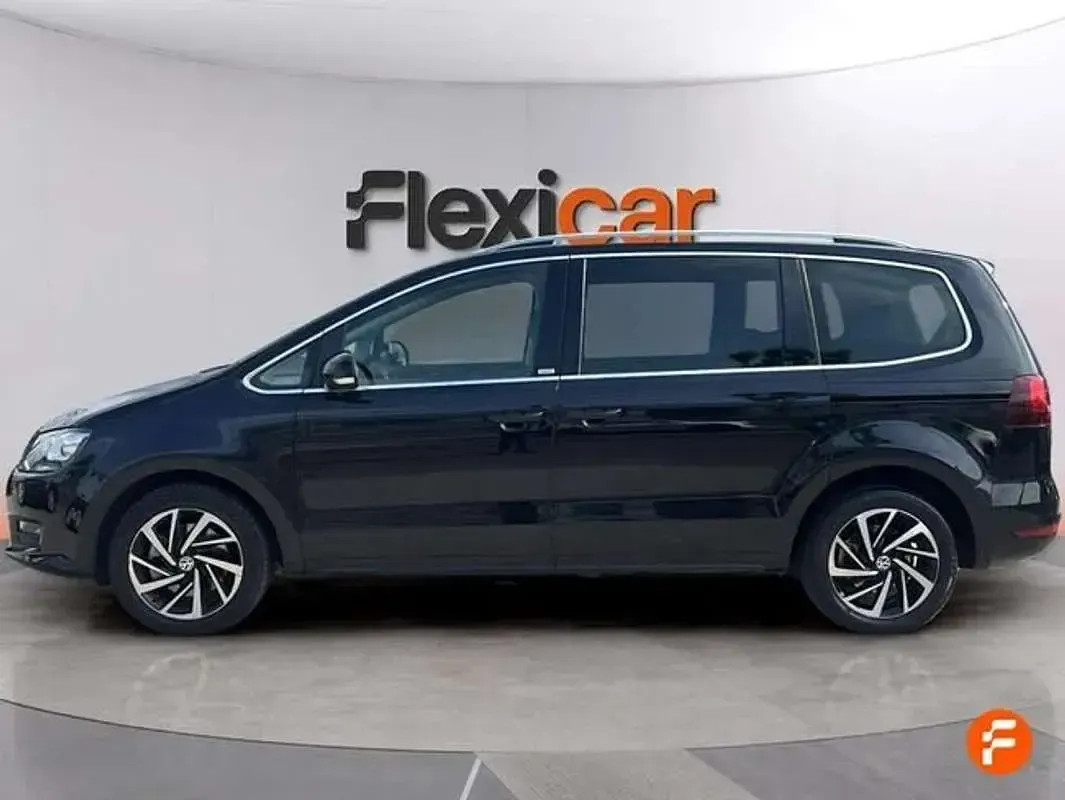 Usado VW Sharan Advance 150 CV (110 kW) 2019 Negro Monovolumen