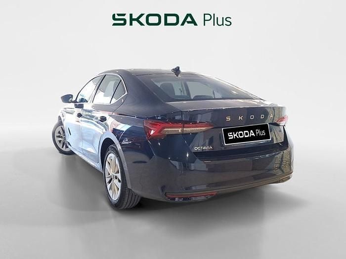 Azul Nuevo 2025 Skoda Octavia Selection | 30.900 € (Buen precio) - Imagen 1/4