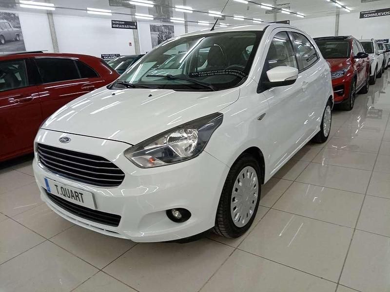 Usado Ford Ka Plus 69 CV (50 kW) 2017 Blanco Utilitario