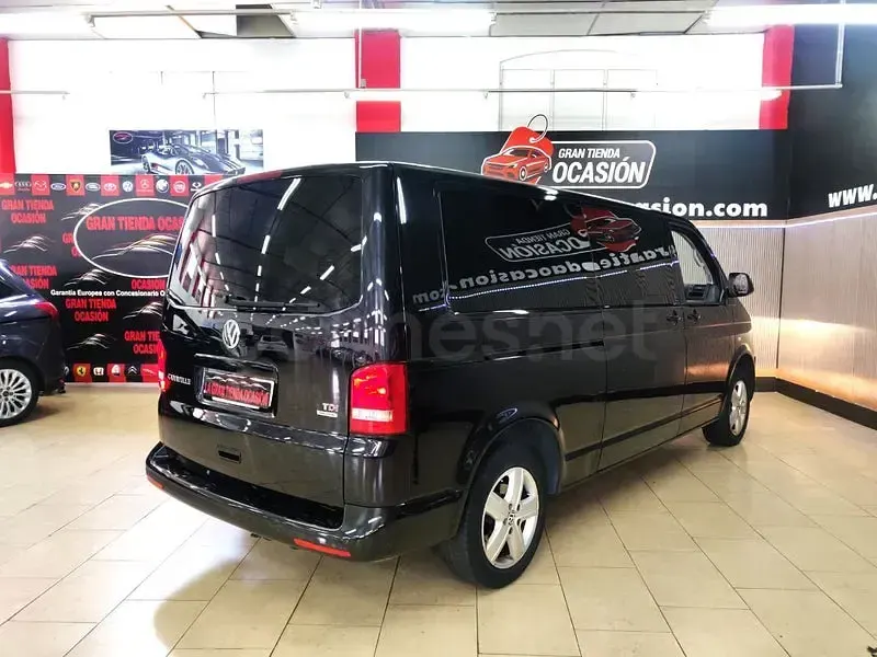 Usado VW Caravelle 180 CV (132 kW) 2015 Negro Van