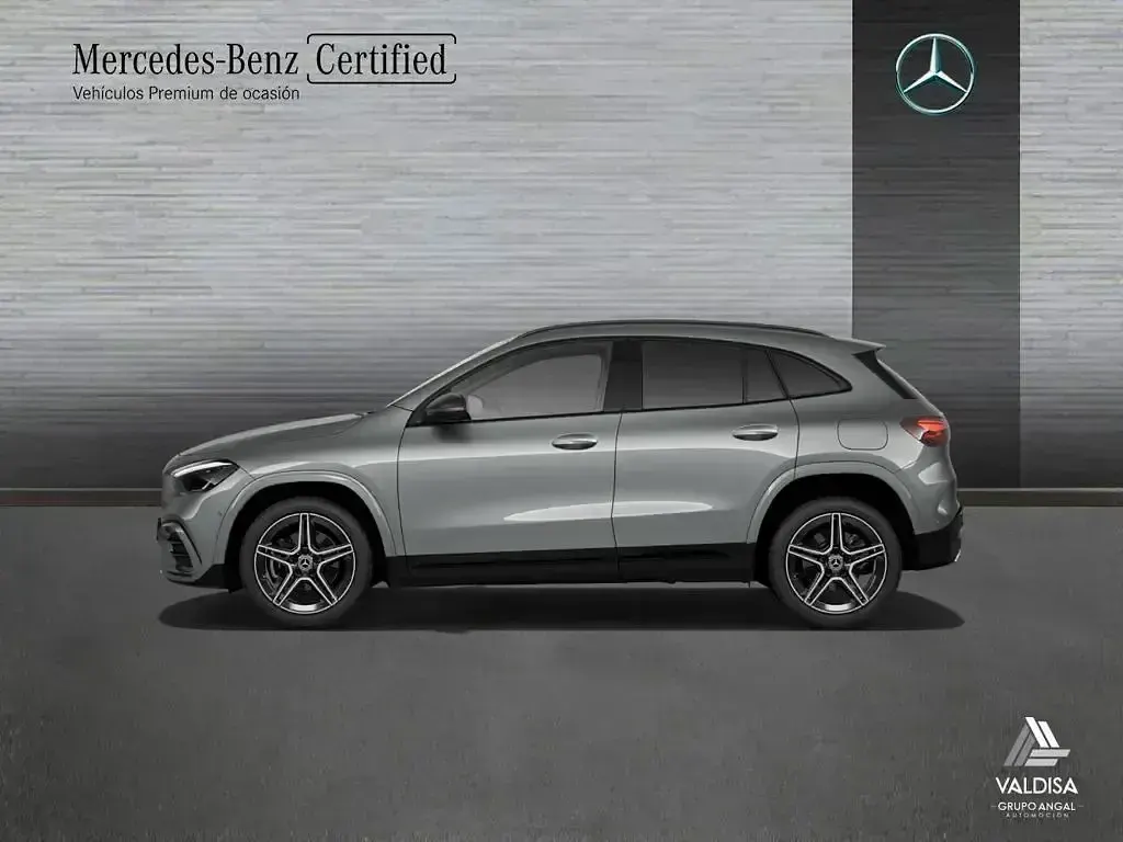 Usado Mercedes GLA250 218 CV (160 kW) 2025 Gris montaña SUV
