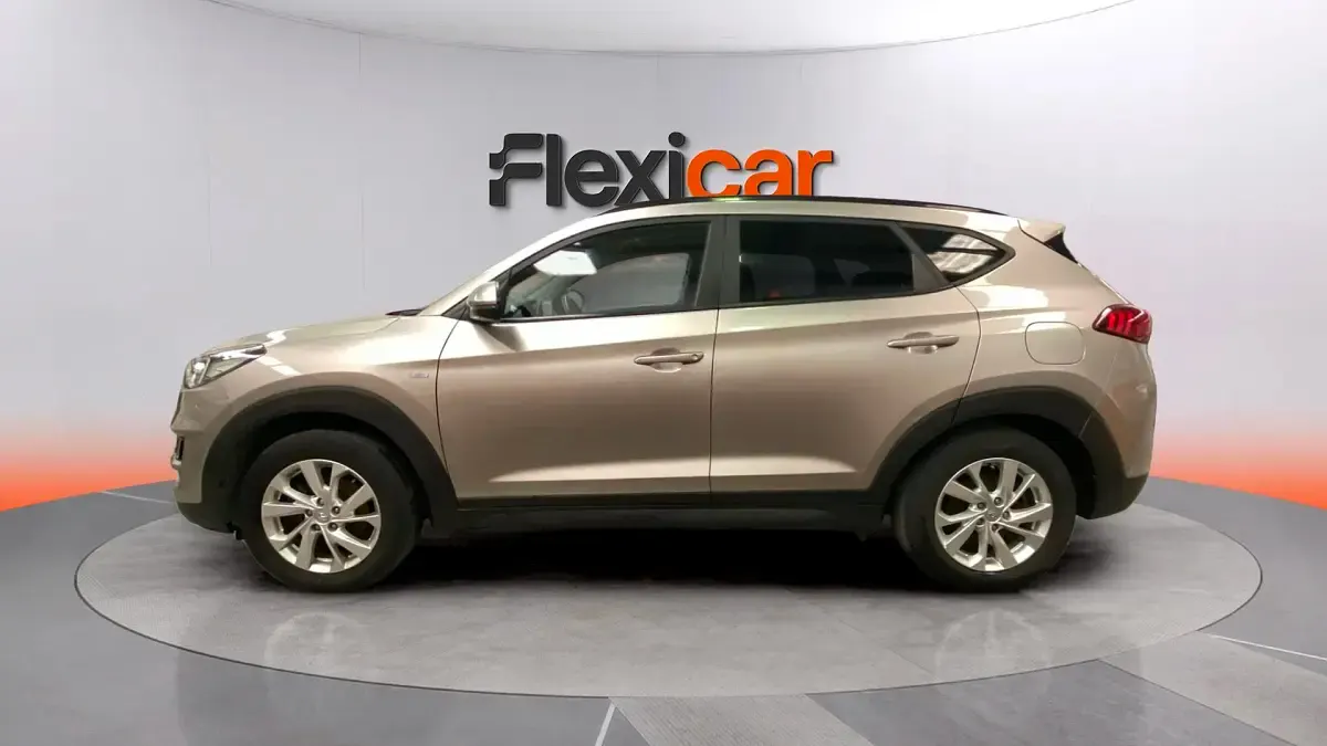 Usado Hyundai Tucson 116 CV (85 kW) 2019 Gris SUV