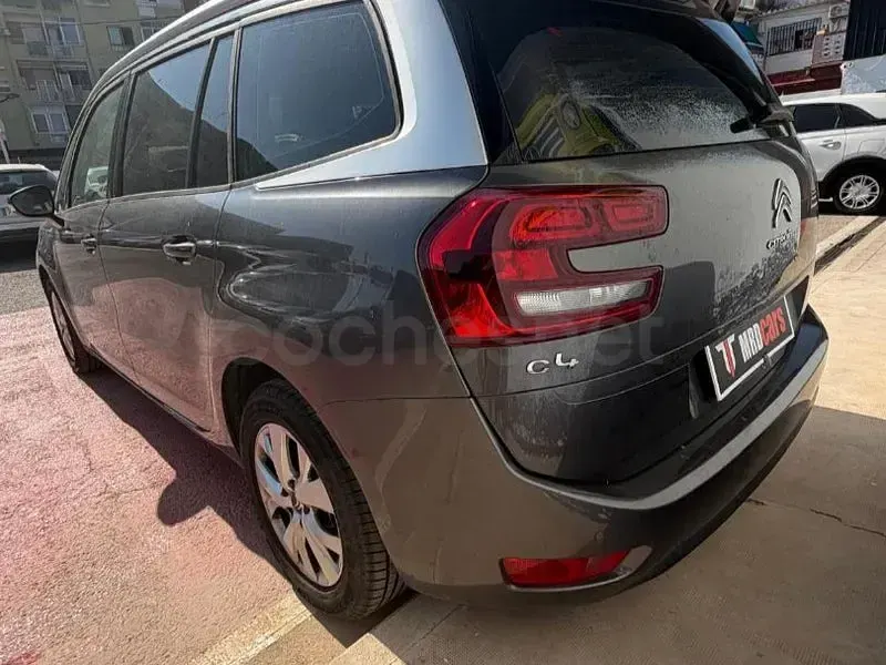 Usado Citroën Grand C4 Picasso Live 130 CV (95 kW) 2017 Gris / plata Monovolumen