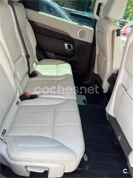 Usado Land Rover Discovery HSE 258 CV (189 kW) 2018 Gris / plata SUV