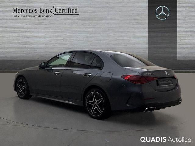 Usado Mercedes C300e AMG line 313 CV (230 kW) 2024 Gris selenita