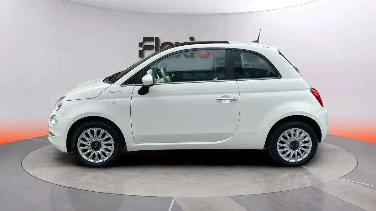 Usado Fiat 500 Dolcevita 71 CV (52 kW) 2023 Blanco Berlina