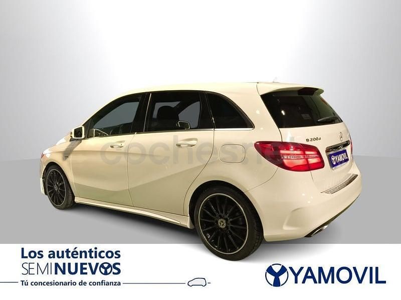 Usado Mercedes B200 136 CV (100 kW) 2019 Blanco Monovolumen