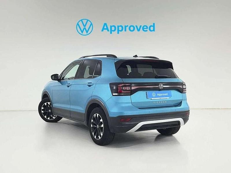Usado VW T-Cross Advance 110 CV (80 kW) 2022 Azul SUV