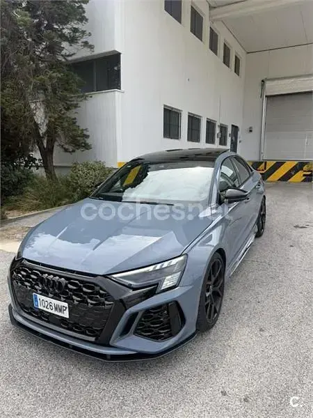 Usado Audi RS3 Design 400 CV (294 kW) 2021 Gris / plata Berlina