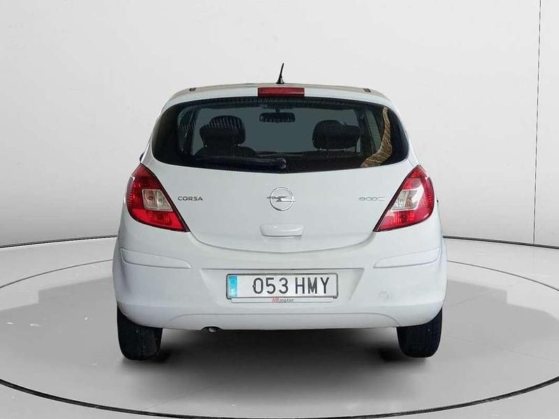 Usado Opel Corsa Expression 86 CV (63 kW) 2012 Blanco Utilitario