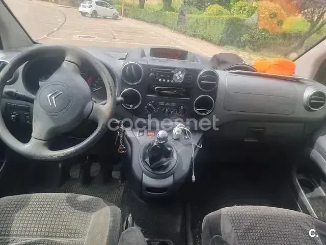 Usado Citroën Berlingo 75 CV (55 kW) 2012 Blanco Monovolumen