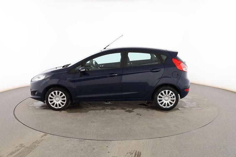 Usado Ford Fiesta Trend 82 HP (60 kW) 2015 Azul Sedan