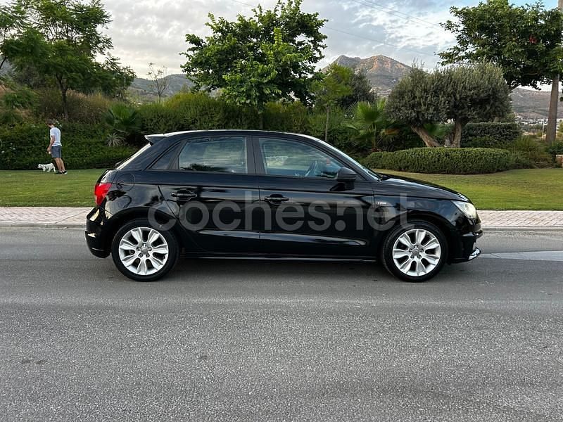 Usado Audi A1 Sportback Attraction 122 CV (89 kW) 2012 Negro Utilitario