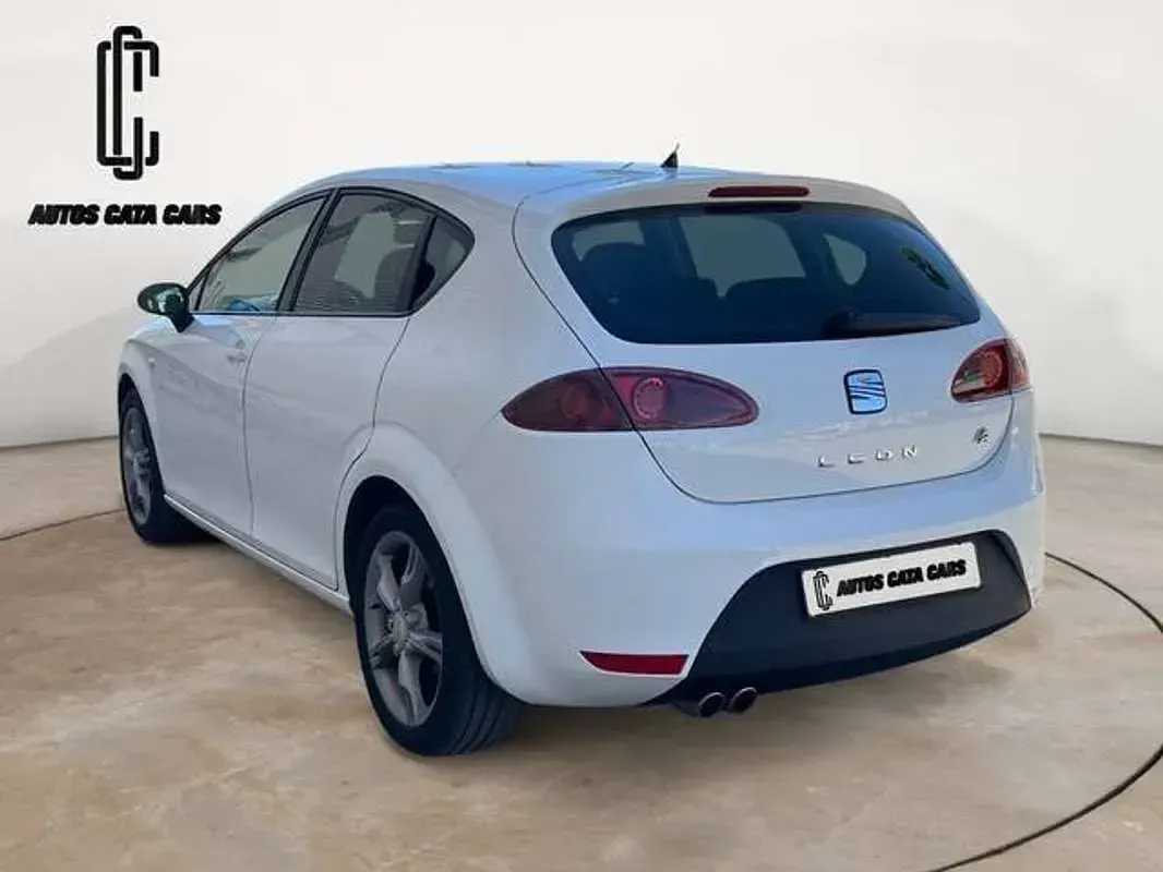 Usado Seat Leon FR 170 CV (125 kW) 2007 Blanco Utilitario