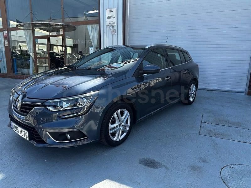Usado Renault Mégane GrandTour Zen 115 CV (84 kW) 2020 Azul Familiar