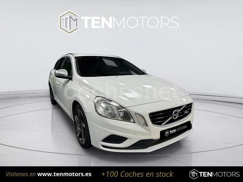 Blanco Usado 2012 Volvo V60 R-Design Familiar | 7999 € (Precio justo) - Imagen 1/4