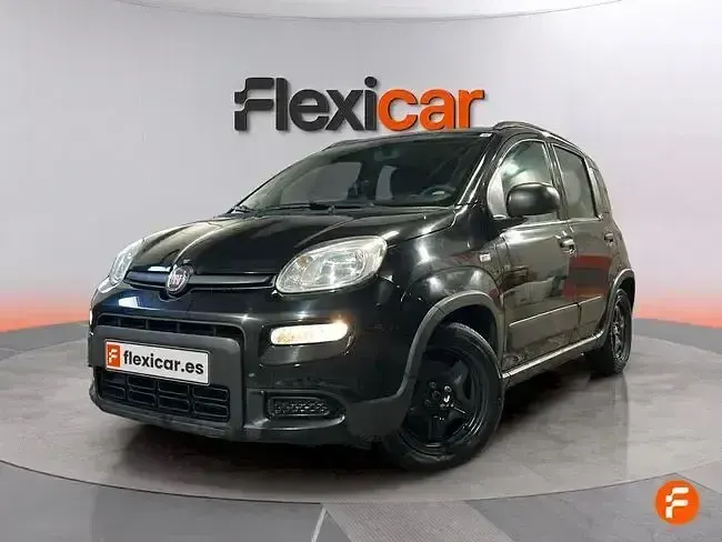 Usado Fiat Panda Cross Cross 70 CV (51 kW) 2022 Negro Utilitario