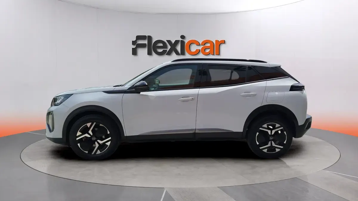 Usado Peugeot 2008 Allure 102 CV (75 kW) 2024 Blanco SUV