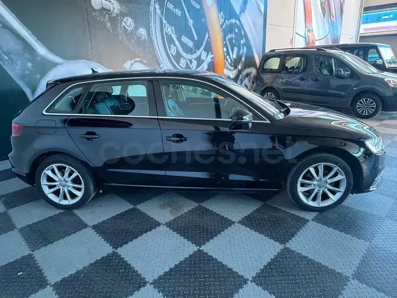 Usado Audi A3 Advanced 110 CV (80 kW) 2016 Negro Berlina
