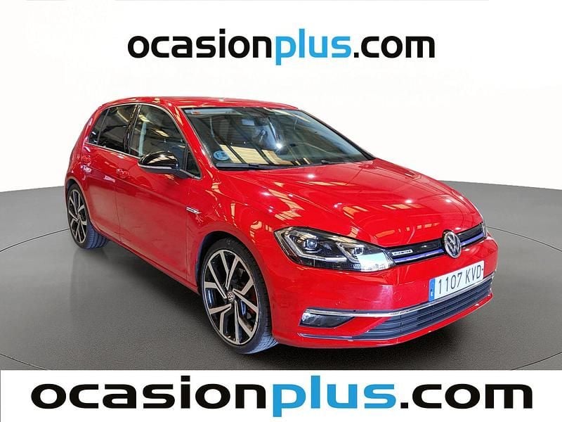 Usado VW Golf VII Advance 131 CV (96 kW) 2019 Rojo Utilitario