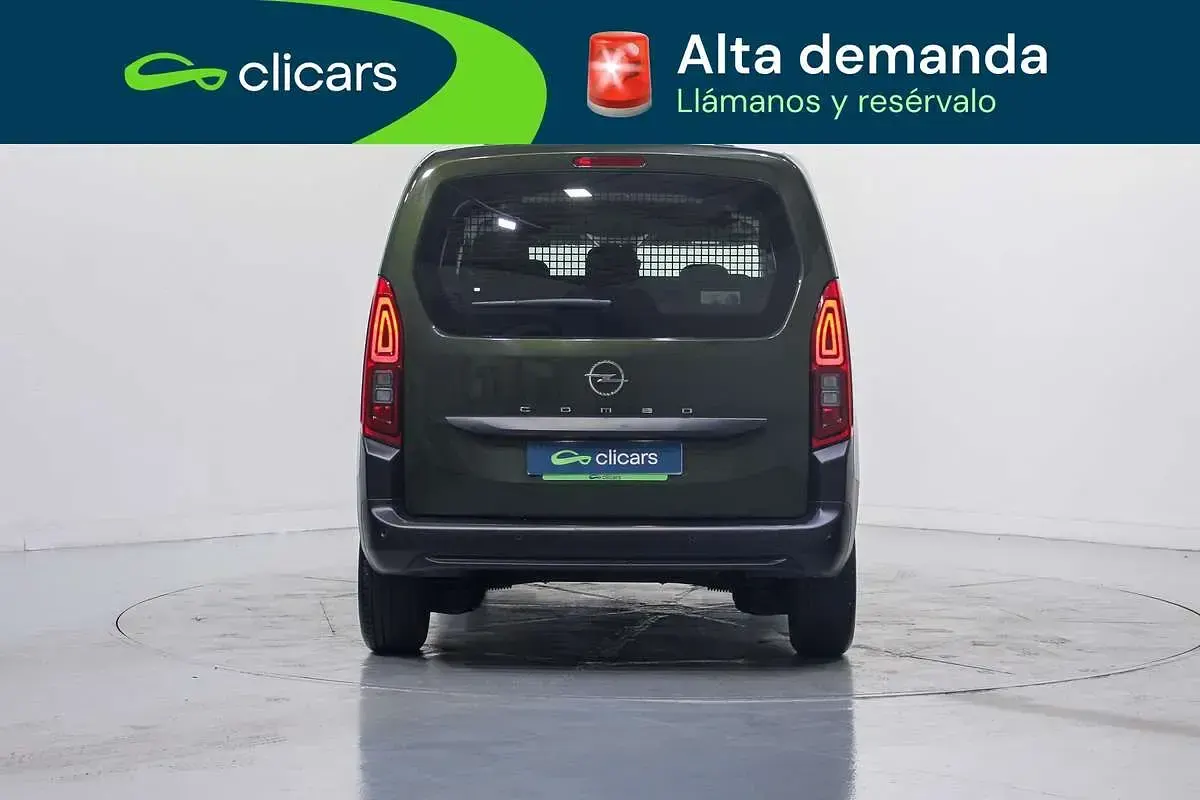 Usado Opel Combo Edition 102 CV (75 kW) 2025 Verde Monovolumen