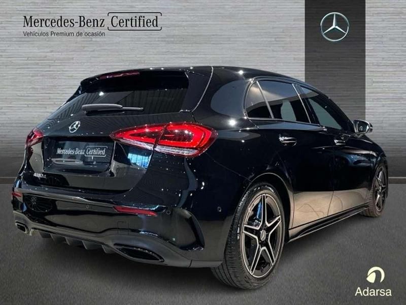 Usado Mercedes A180 116 CV (85 kW) 2021 Negro Utilitario