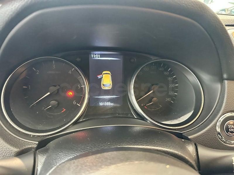 Usado Nissan Qashqai Tekna 130 CV (95 kW) 2017 Beige SUV