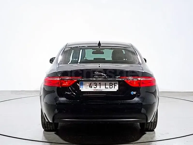 Usado Jaguar XF Prestige 163 CV (119 kW) 2016 Negro Berlina