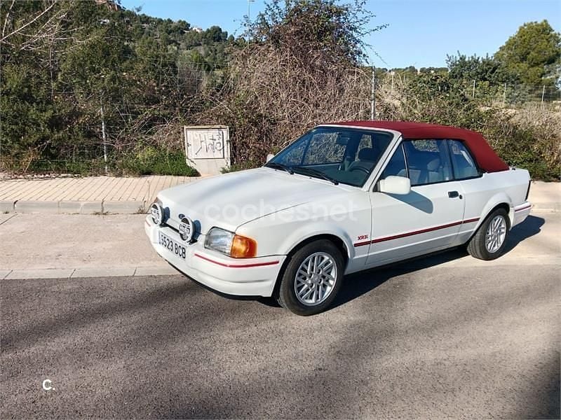 Blanco Usado 1988 Ford Escort Cabriolet Descapotable | 8500 € - Imagen 1/4