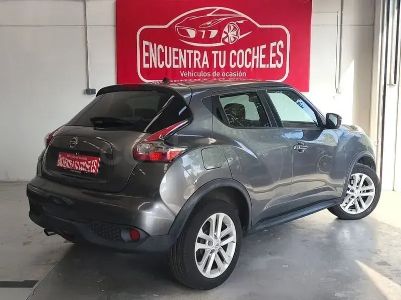Usado Nissan Juke Acenta 115 CV (84 kW) 2016 Gris / plata SUV