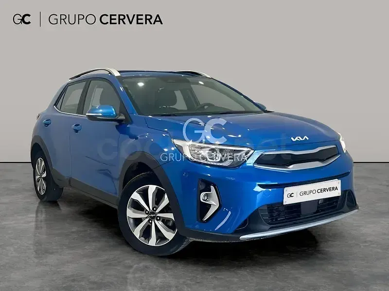 Usado Kia Stonic 100 CV (73 kW) 2024 Azul SUV