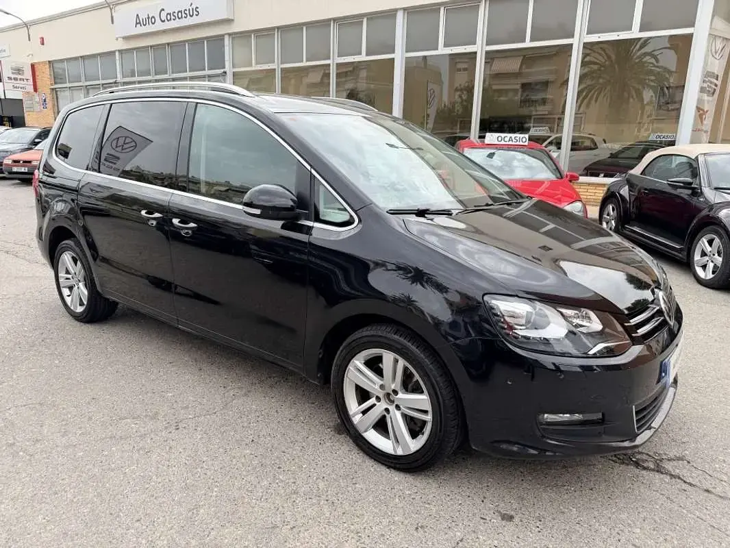 Usado VW Sharan Advance 150 CV (110 kW) 2019 Negro Monovolumen