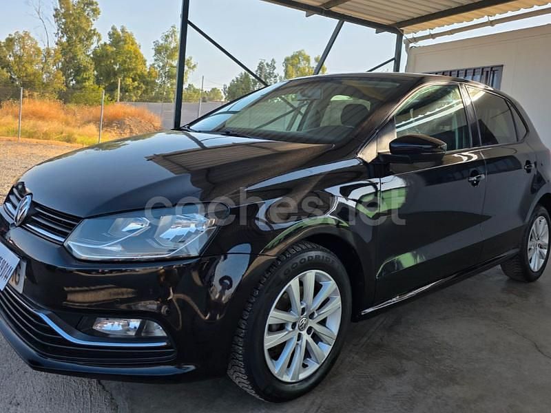Negro Usado 2016 VW Polo Advance Berlina | 8999 € (Precio justo) - Imagen 1/4