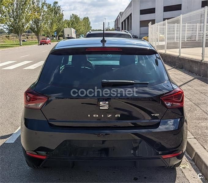 Usado Seat Ibiza XCELLENCE 90 CV (66 kW) 2018 Negro Utilitario