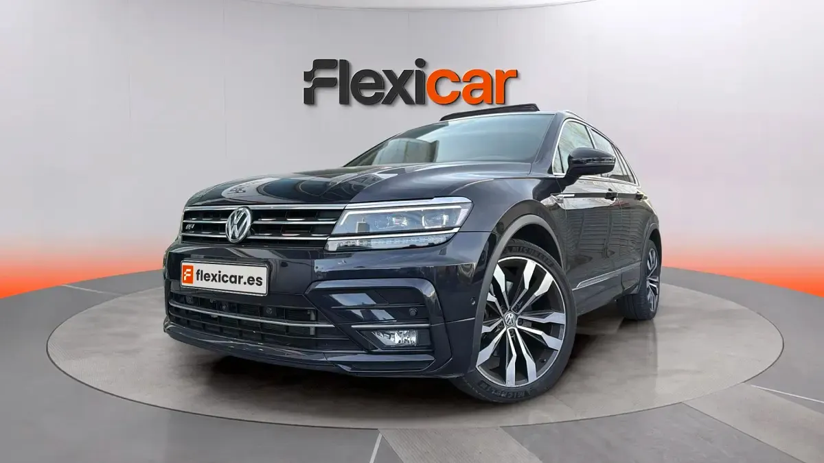 Usado VW Tiguan Sportline 190 CV (139 kW) 2019 Negro SUV