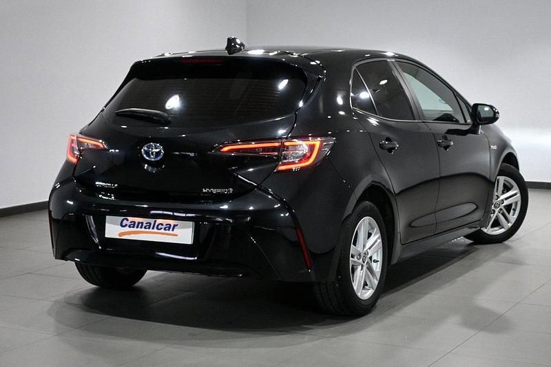 Usado Toyota Corolla Active 122 CV (89 kW) 2022 Negro