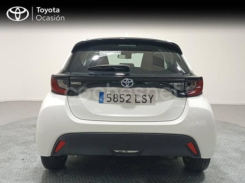 Usado Toyota Yaris Hybrid Business Edition 116 CV (85 kW) 2021 Blanco Berlina
