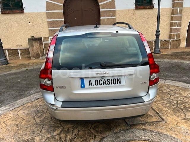 Usado Volvo V50 Momentum 136 CV (100 kW) 2004 Gris / plata Familiar