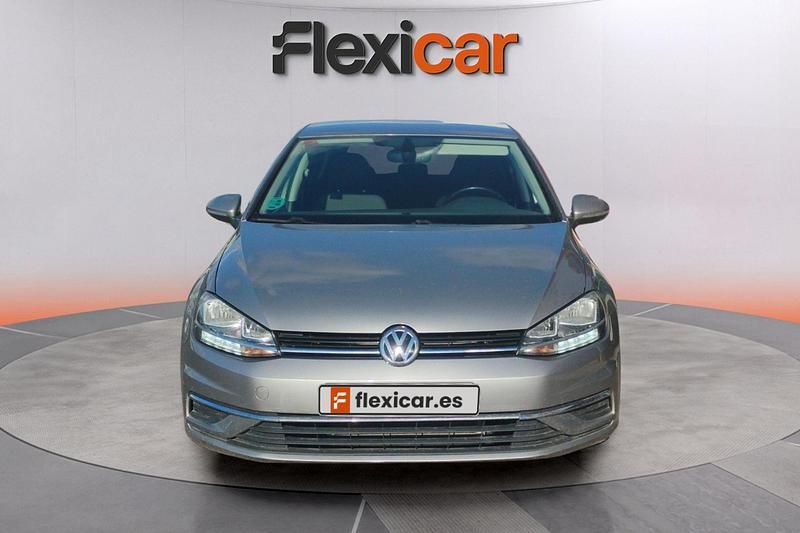 Usado VW Golf VII Advance 115 CV (84 kW) 2019 Gris Berlina