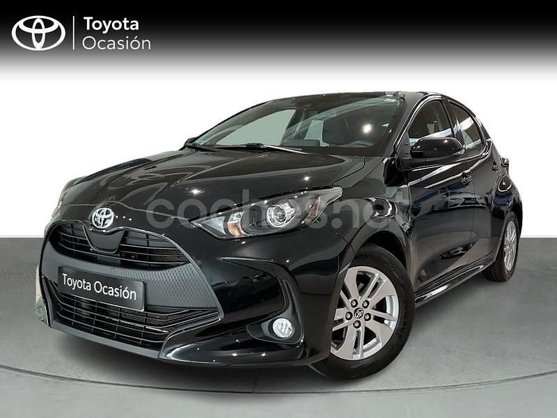 Negro Usado 2021 Toyota Yaris Berlina | 16.900 € (Precio justo) - Imagen 1/4